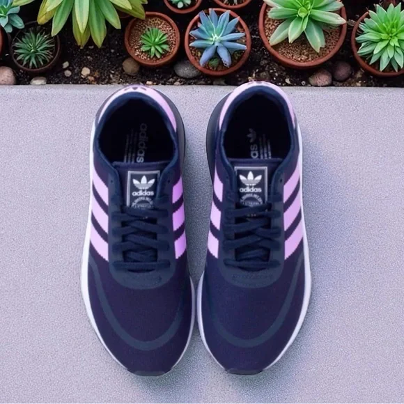 NWOB - Adidas Originals Blue & Violet Sneakers – Women’s Size 9 - Picture 2 of 6
